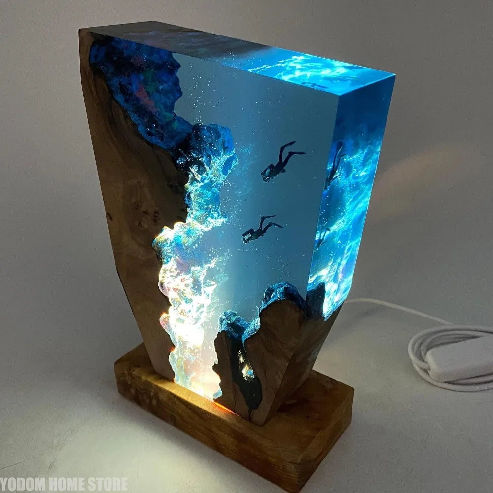 New Seabed World Organism Resin Table Light Creactive Art Decoration Lamp Diving Cave Explorationtheme Night Light USB Charge